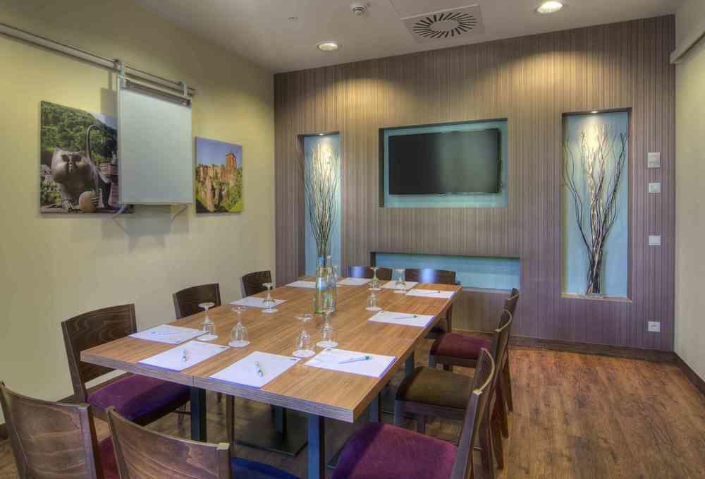 Holiday Inn Express Heidelberg City Centre Bagian luar foto