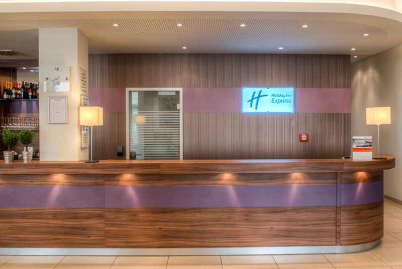 Holiday Inn Express Heidelberg City Centre Bagian luar foto